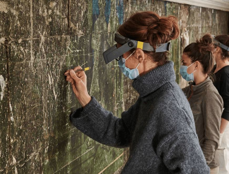 Restauration de la peinture murale © SBC Alain Kilar